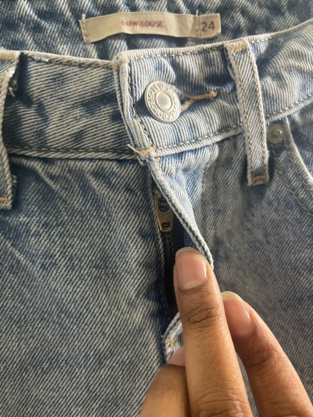 Levi’s Strauss & company Light Wash High Waist Jeans - Light Blue - Picture 3 of 9